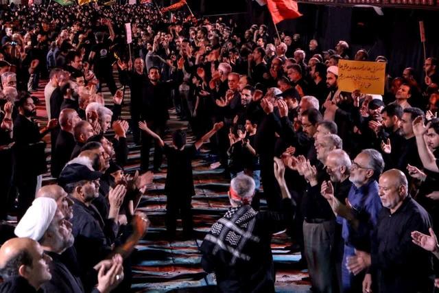 عزاداری مردم چابهار در سوگ امام حسین(ع) و رهبر شهید