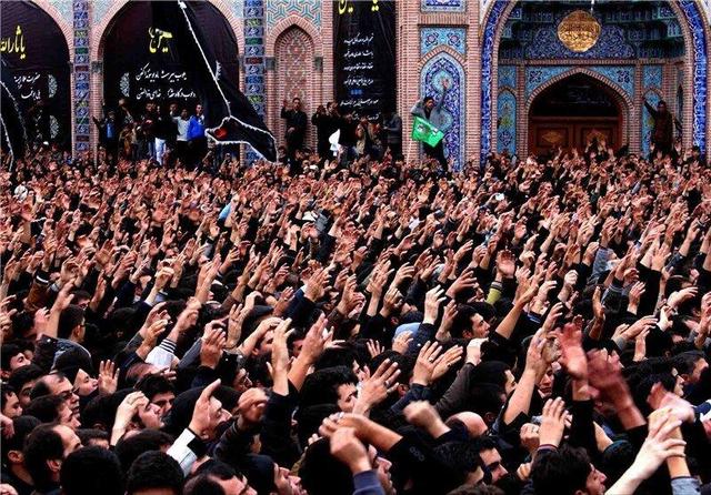 چرا مداحان سنتی مورد اعتماد مردم بودند؟/ آفت هایی که هنر مداحی را تهدید می کند...لطفا به گروه دین منتقل شود