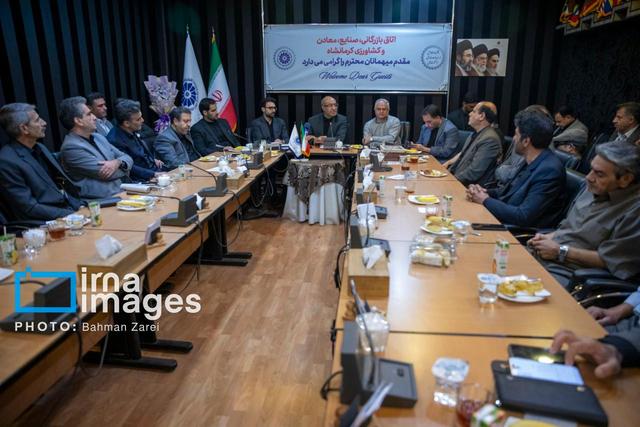 چالش‌های تولید، نقدینگی و بازار در نشست اصناف کرمانشاه با استاندار بررسی شد