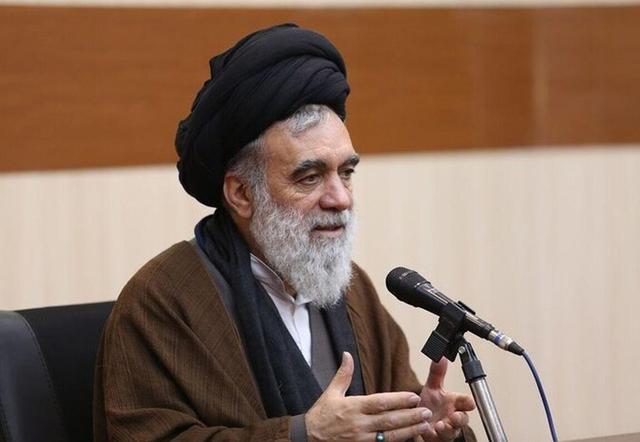 عضو مجلس خبرگان: فعالان اقتصادی فقط مطالبه‌گر نباشند؛ راهکار ارائه دهند