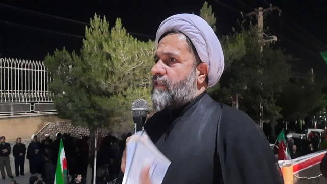 امام جمعه موقت شهرکرد: حفظ وحدت و انسجام ملی در شرایط کنونی یک ضرورت راهبردی است