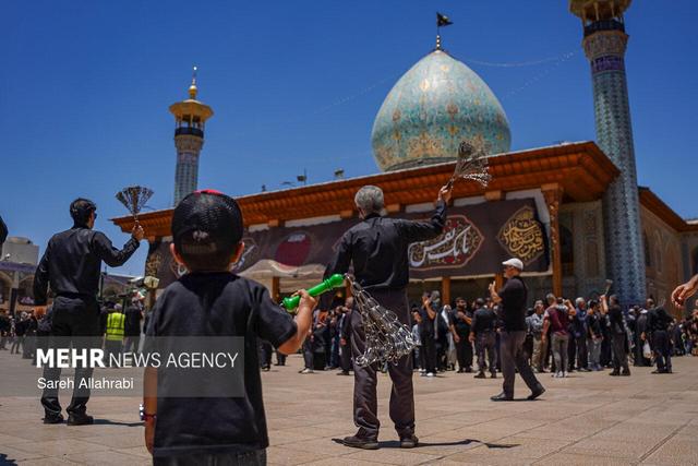 عزاداری عاشورای حسینی در حرم مطهر شاهچراغ (ع)