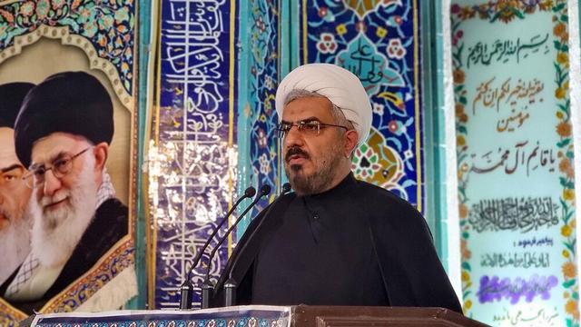 امامان جمعه دماوند و پردیس: تفاهمِ، میدان احقاق حقوق ملت؛ دوقطبی‌سازی ممنوع