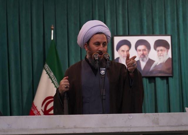 امام جمعه خوی: تحقق شروط ایران در تفاهم با آمریکا معیار قضاوت است