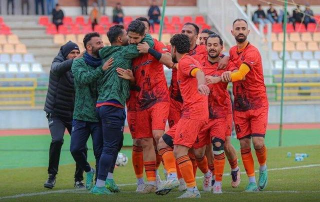 مس شهربابک به لیگ‌برتر صعود کرد/ نفت آبادان و سایپا برای پلی‌آف تلاش می‌کنند