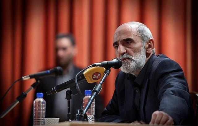 شریعتمداری: به جای ترامپ با نمایندگان کنگره مذاکره کنید