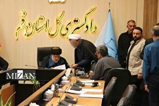 رسیدگی به درخواست بیش از ۱۰۲ شهروند در دوشنبه‌های مردمی دادگستری کل استان قم