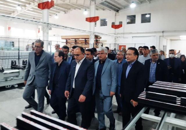 معاون وزیر صمت: برق صنایع تولیدی نباید قطع شود