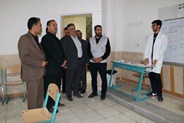 اهدای رایگان عینک در اردوی جهادی پزشکان طرح «اسما» به روستای مالک‌آباد شهرستان اراک