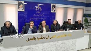 دادستان مرکز خوزستان: وانت‌بار‌ها و دستفروشان در اهواز باید ساماندهی شوند