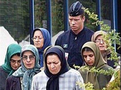 خاطرات هاشمی: فرانسه، تحت فشارها، مریم رجوی و همراهان او را با قید ضمانت آزاد کرد