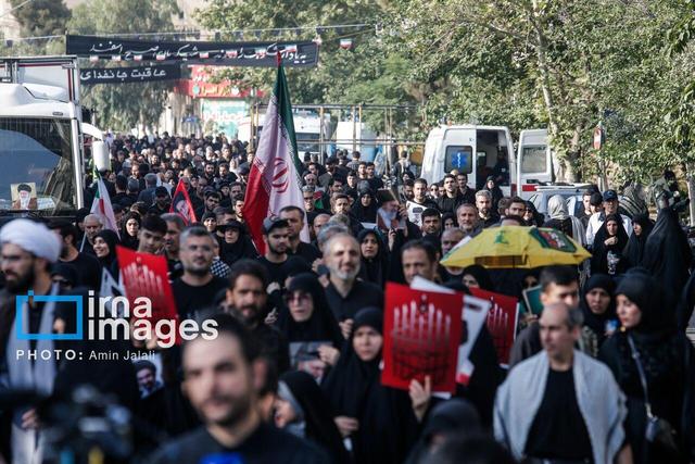 موج وفاداری خادمان مازندرانی در مسیر تشییع شهید امت