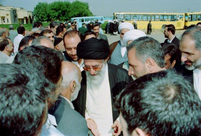 نشانه‌های رهبری قدرتمند و دغدغه‌مند در مرجعیت شهید آیت‌الله خامنه‌ای