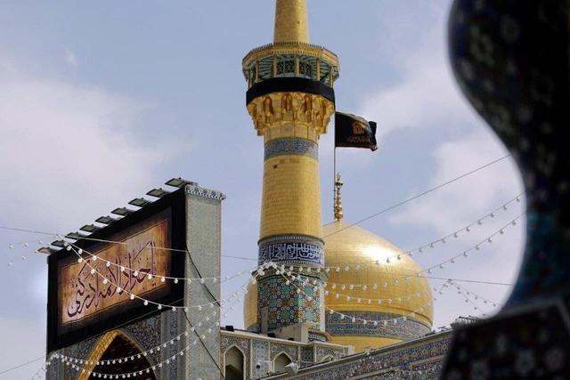 اطلاعیه آستان قدس رضوی/ 400 موکب خدمت‌رسان آماده پذیرایی از زائران/ خدمت‌رسانی به ۱ میلیون و ۴۰۰ هزار زائر رهبر شهید