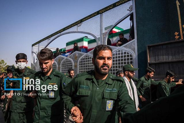 تشییع پیکر مطهر رهبر شهید انقلاب در قم - ۲