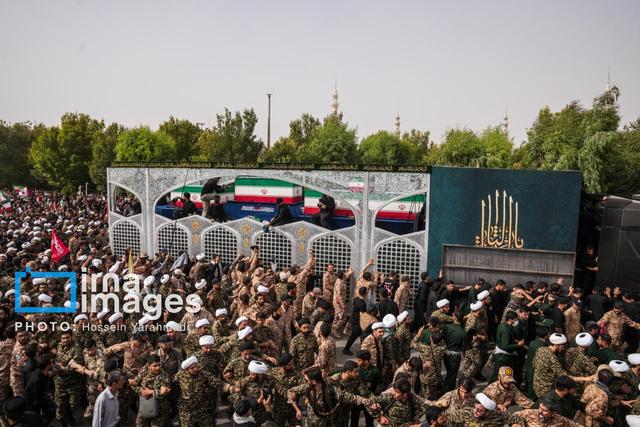 خادمان آخرین بدرقه میلیونی آقای شهید
