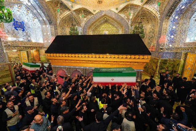 استاد عراقی: تشییع میلیونی رهبر شهید انقلاب، دشمنان را به وحشت انداخته است + فیلم