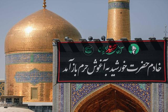 توصیه رهبر انقلاب درباره مرقد رهبر شهید در حرم رضوی؛ دلیل مخالفت با پیشنهاد آستان قدس چه بود؟