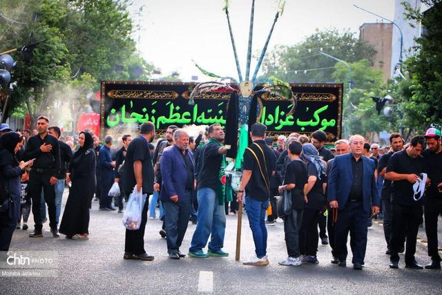 نذر ۲۷ میلیارد ریالی در مسجد تاریخی زینبیه زنجان