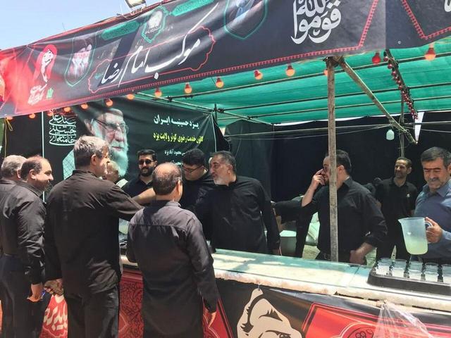 استاندار: ۲۵ موکب مردمی یزد در مشهد مقدس مستقر است