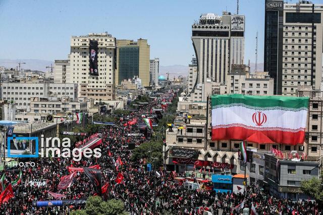 حضور مردم در آیین تشییع رهبر شهید نمایشی از اقتدار و عشق به ولایت است