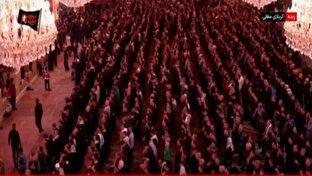 اقامه نماز بر پیکر رهبر شهید در حرم امام حسین (ع) پس از تشییع ۱۲ ساعته + فیلم