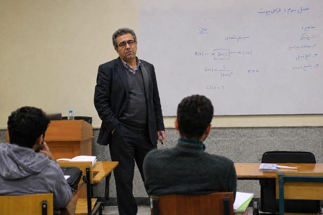 روایت وزیر اسبق علوم از دلایل مهاجرت استادان ایرانی