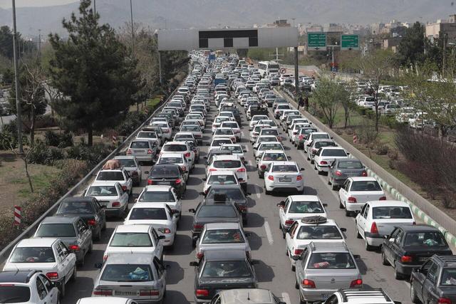 ترافیک سنگین صبحگاهی در ۳ محور منتهی به تهران/ مه‌گرفتگی در فیروزکوه