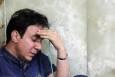 ببینید | بی‌قراری داریوش فرضیایی در وداع با مادرش