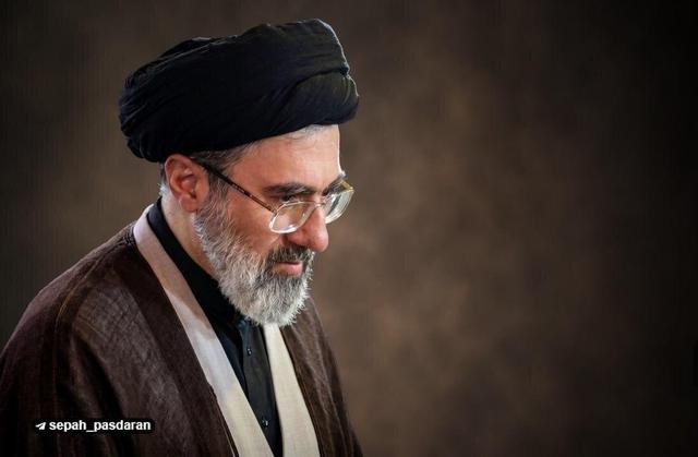 تدبیر رهبری در برابر تفاهم نامه، باعث فروپاشی روانی جامعه نشد بلکه به انتقام گیری انگیزه داد