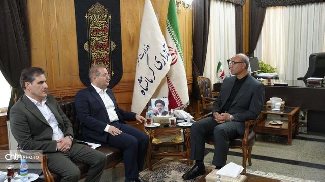 سفر مدیرکل پایگاه‌های میراث‌ ملی و جهانی کشور به کرمانشاه
