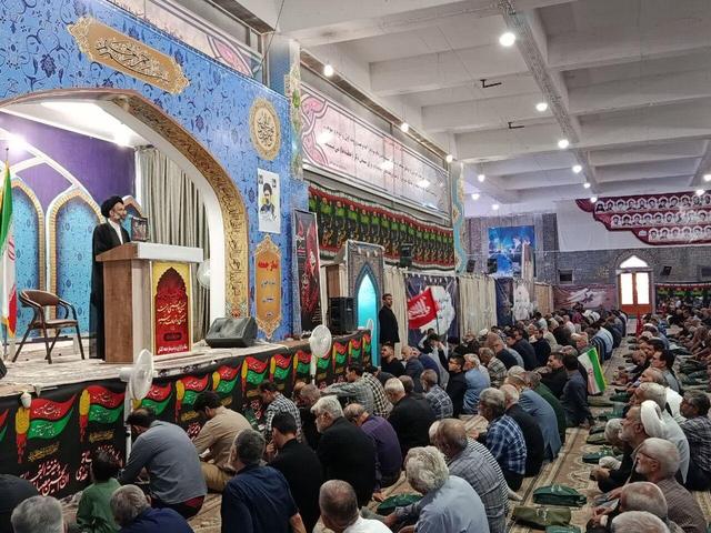 امام جمعه کاشان: پیام آشکار تشییع باشکوه امام شهید ظلم‌ستیزی است