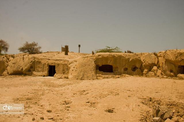جزیره زیبا و درخشان خارگ