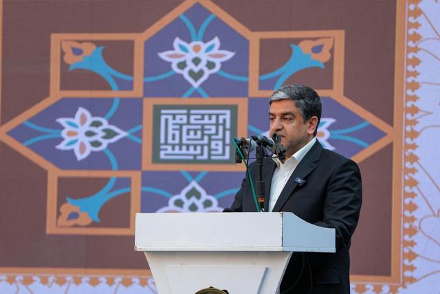 اردبیل امروز همانند دوره صفویه باید نماد وفاق و همگرایی باشد/ جاذبههای طبیعی و تاریخی اردبیل میتوانند میلیونها گردشگر را جذب کنند