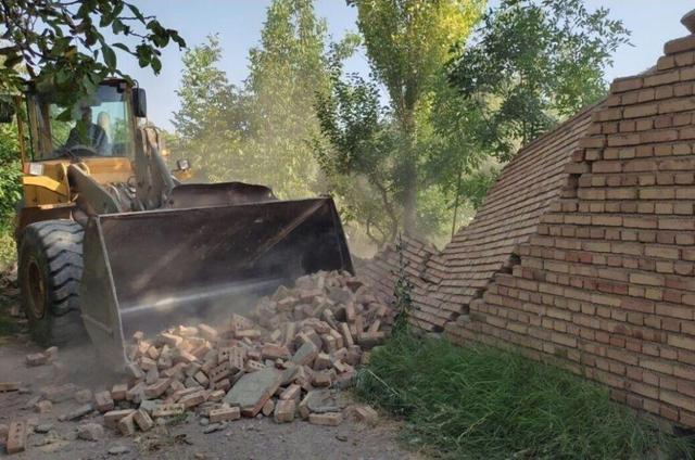 ۶۰ مورد ساخت‌وساز غیرمجاز در اشرف‌آباد ری تخریب شد