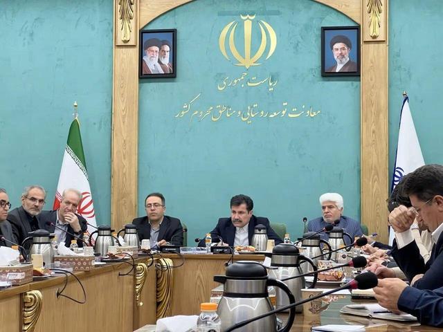 فراکسیون امید بعد از اتمام مجلس دهم چه فعالیت‌هایی داشته است؟/ جزئیات جلسه امیدی‌ها با معاون پزشکیان و درخواست از دولت: به توافق ۱۴ بندی پایبند بمانید