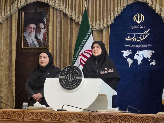 مهاجرانی: ملت ایران مستحکم و خردمند از این بزنگاه تاریخی عبور خواهد کرد