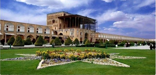 عکس/ کاخ عالی قاپو در اصفهان، سال ۱۳۱۰
