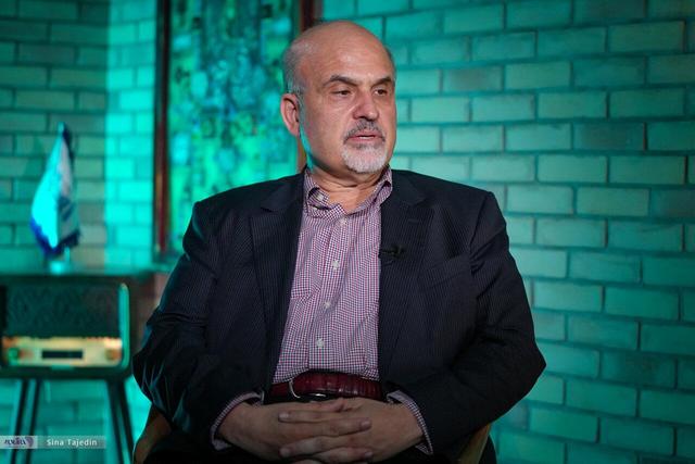 جلایی پور: در این شرایط جنگی، خوشحالم که به پزشکیان رأی دادم/ آمریکا به دنبال جنگ فرسایشی است/ در وضعیت فعلی باید حامی رهبری، شعام و دولت باشیم