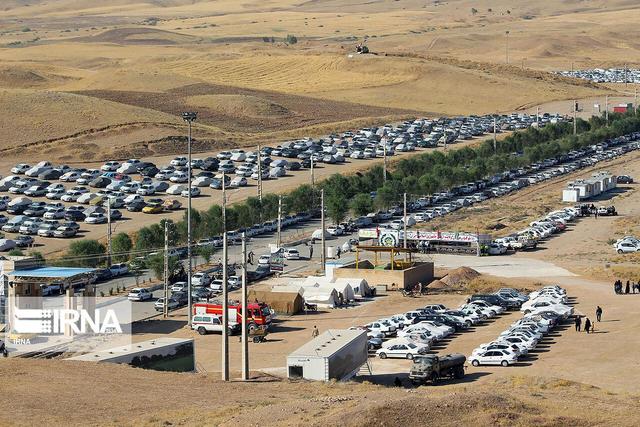 رشد ۱۱ درصدی تردد خودروها در جاده های مسیر زائران اربعین