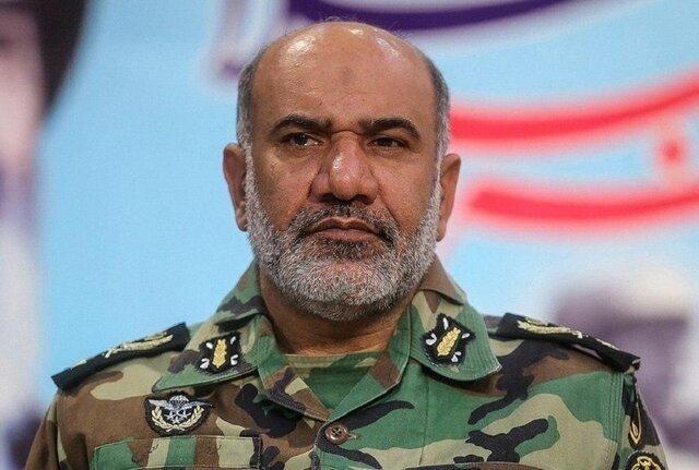 دیدار جانشین نیروی زمینی ارتش با خانواده ارتشی شهید شده در شلمچه/ ارتش با اقتدار کامل در برابر تهدیدات می‌ایستد+ تصویر