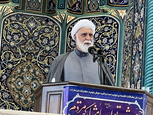 امام جمعه کیش: دشمن در رابطه با تنگه هرمز به تنگنا آمده است