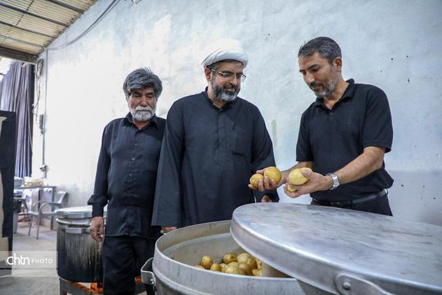 خدمترسانی موکب خاتمالانبیاء به زائران اربعین در روستای رباطمیل اراک