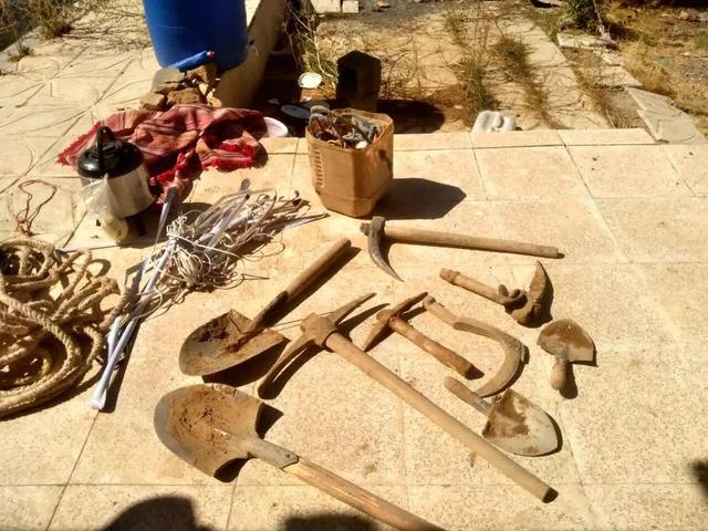 بررسی حفاری های غیرمجاز در گورستان تاریخی بوکان در دستور کار میراث قرار گرفت