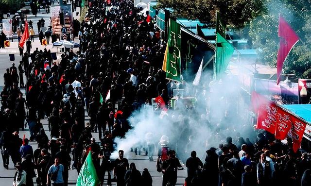 نمایش وحدت و ارادت مردم فریدن در آیین جاماندگان اربعین