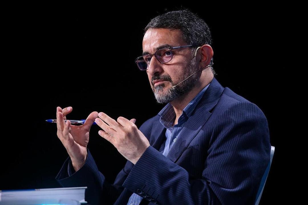 پاسخ معنادار زارعی به توییت معاون رئیسی/ یک نفر از دولت آن شهیدِ وحدت بخش نمانده که حرمت عقل، انصاف و وحدت را نگه دارد؟! 