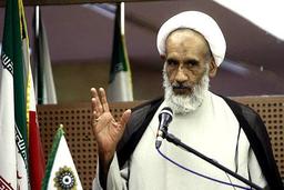 توصیه عضو مجلس خبرگان به شورای سیاست‌گذاری ائمه جمعه؛ کسانی که در دام رانت و فسادهای اقتصادی گرفتار شدند را برکنار کنید!