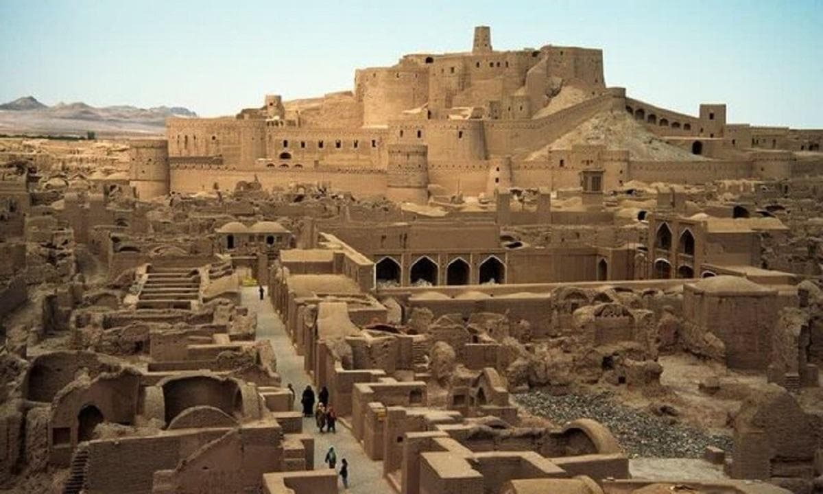 دست‌درازی‌هایی در ارگ بم! (+ عکس)