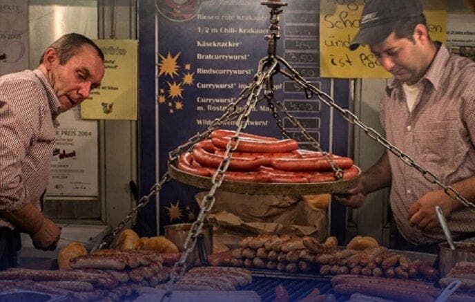 دعوا بر سر یک خوراکی قدیمی و خوشمزه/ سوسیس آلمانی برای کجاست؟