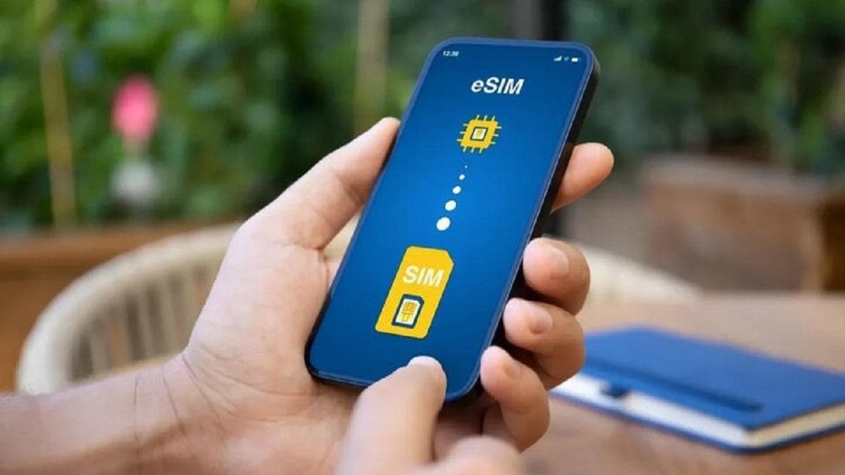 وزارت ارتباطات: فعالسازی آیفون‌ بدون سیمکارت را پیگیری می‌کنیم